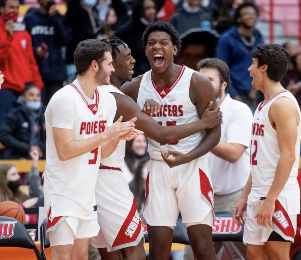 Instagram @shu_menshoops